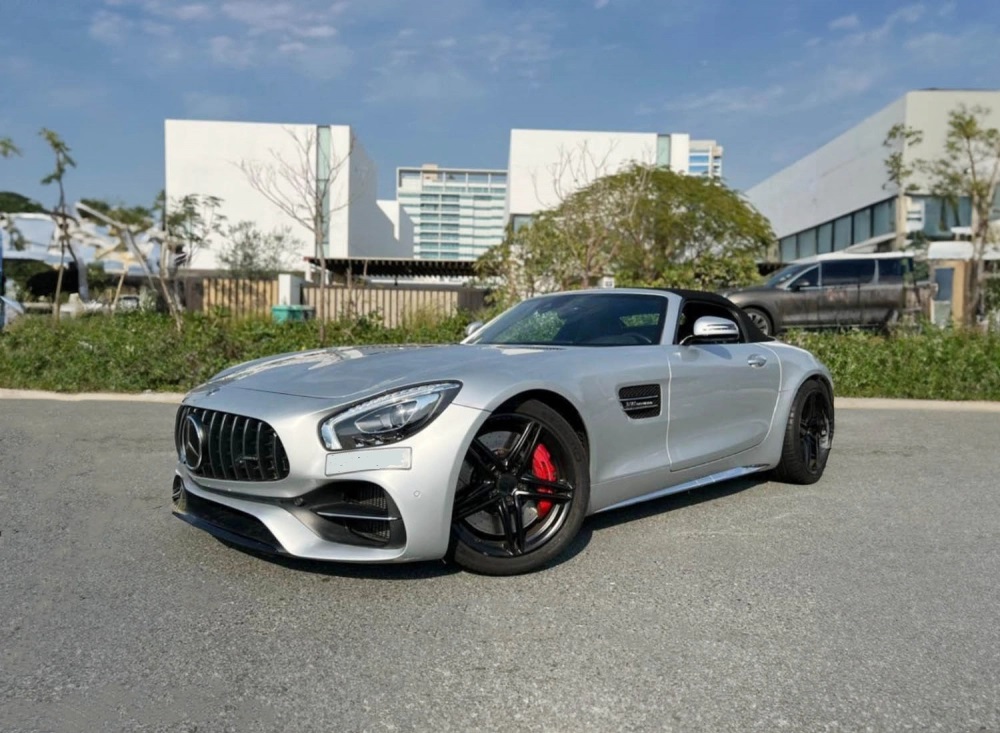 Mercedes Benz AMG GT Convertible 2019